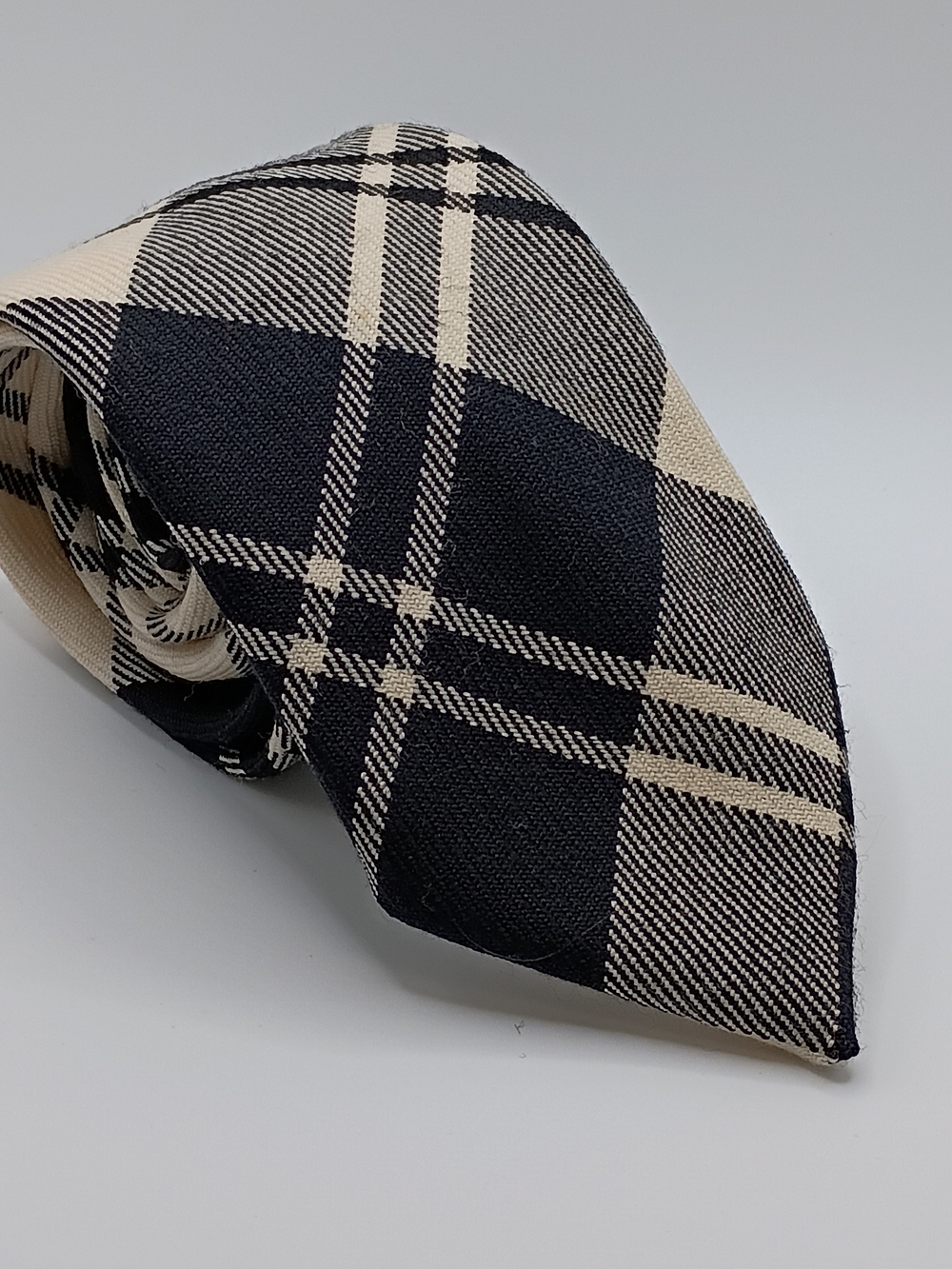 VTG Wool Tie Plaid Edgar Of Scotland Tartan Black and Cream 59" x 3"